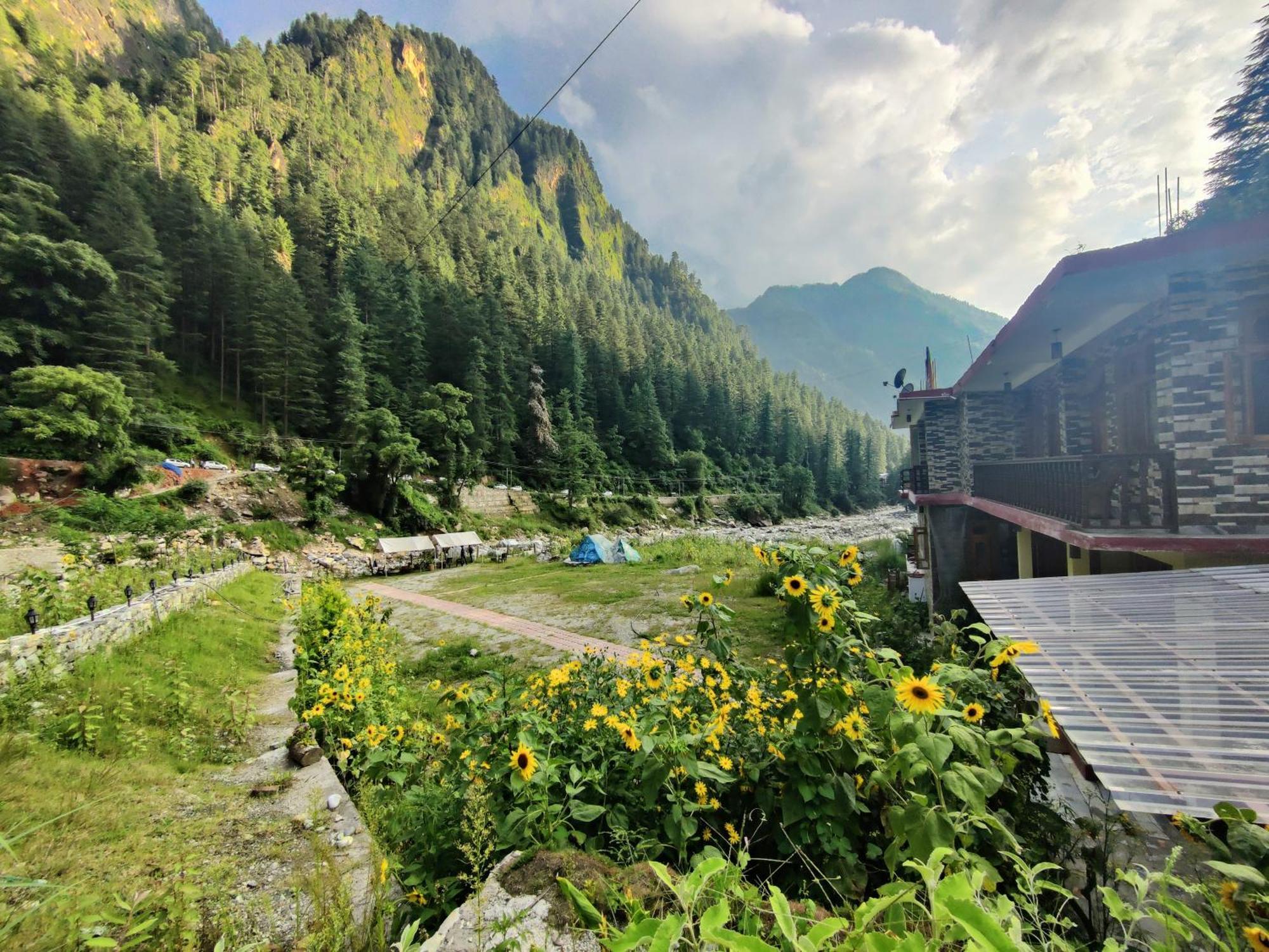 Flipsyde Retreat Hotel Kasol Exterior foto