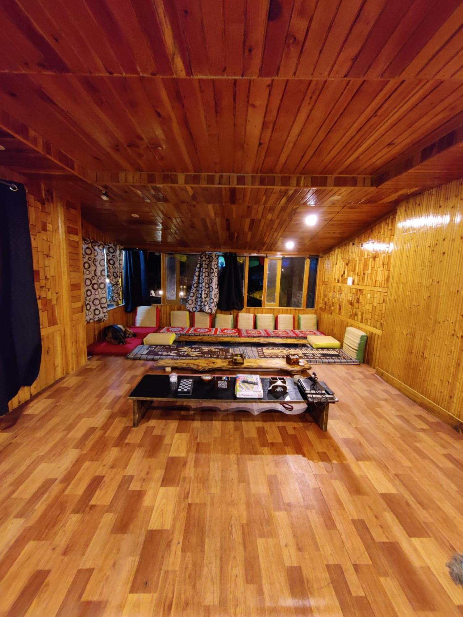 Flipsyde Retreat Hotel Kasol Exterior foto