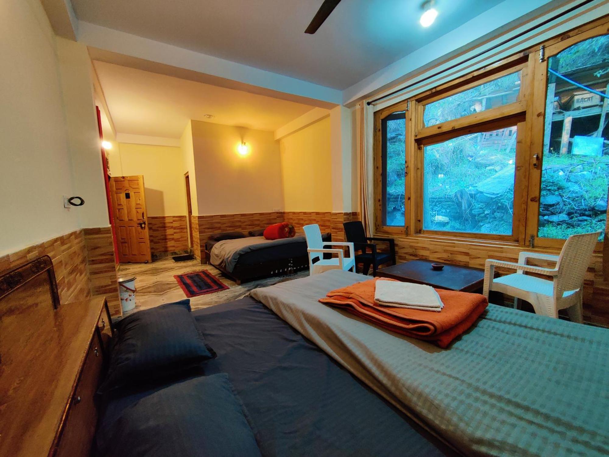 Flipsyde Retreat Hotel Kasol Exterior foto