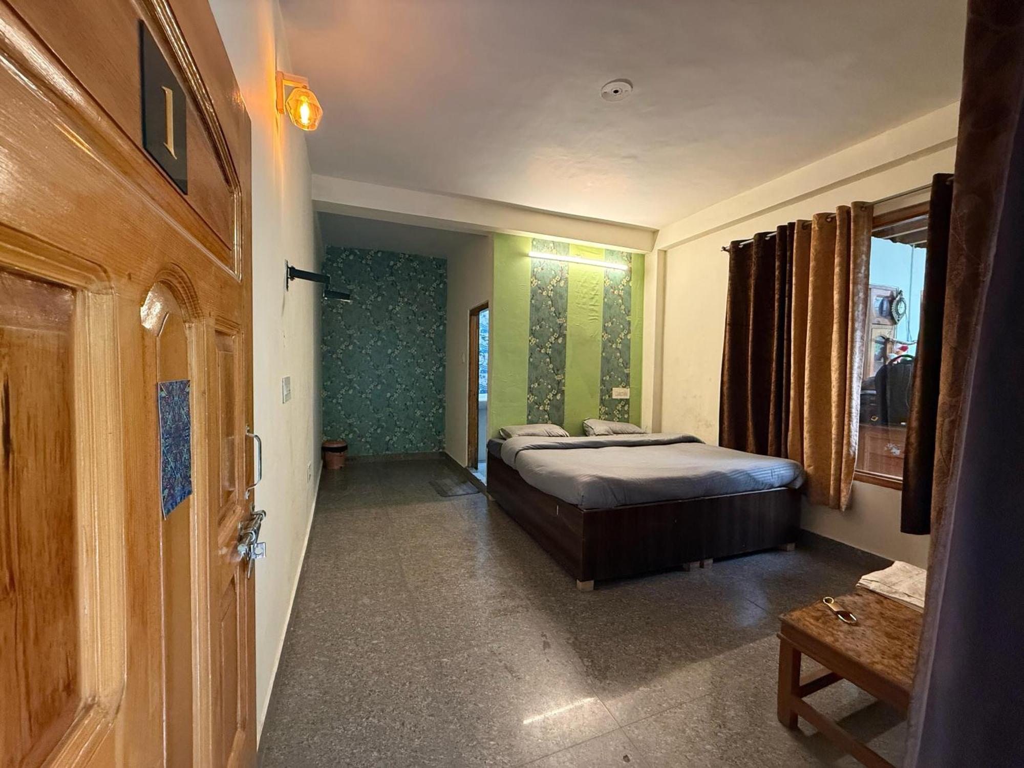 Flipsyde Retreat Hotel Kasol Exterior foto